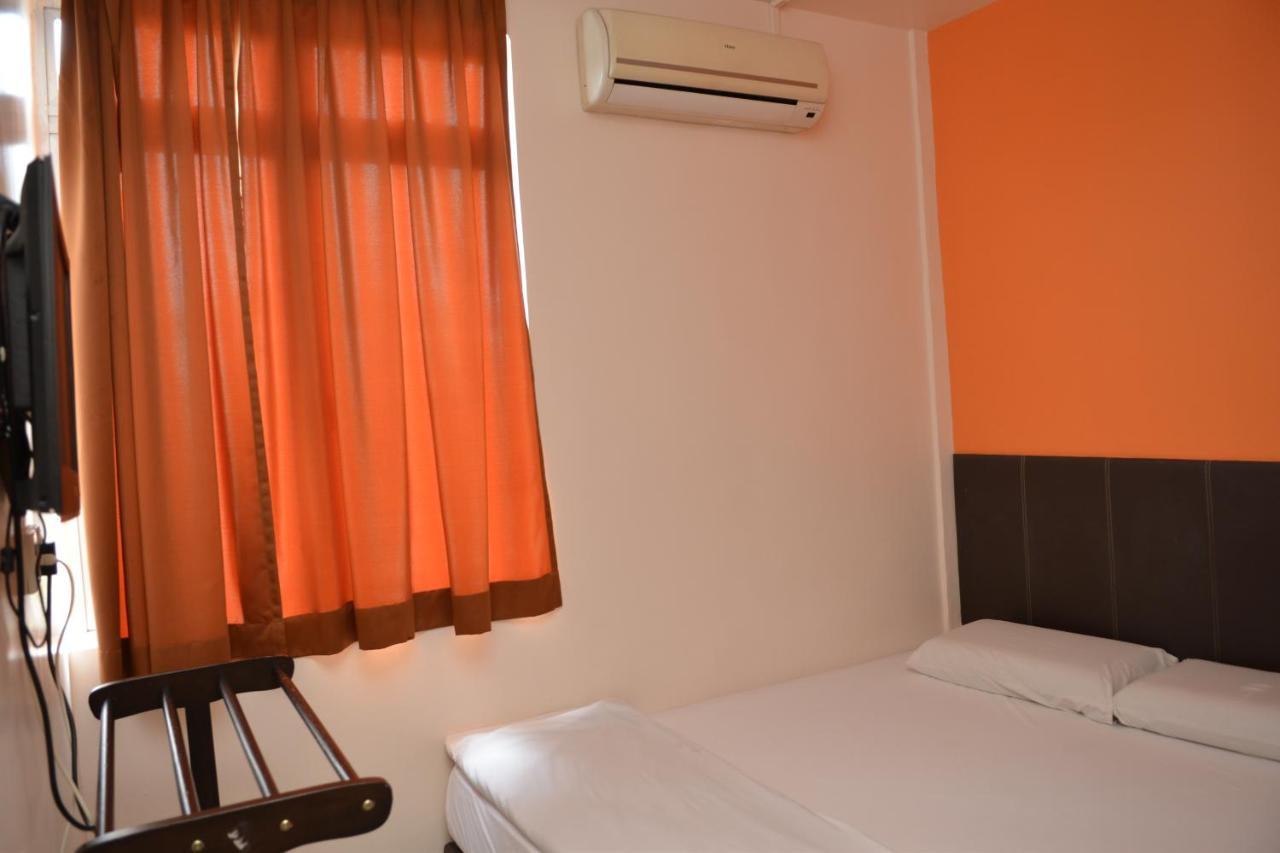 Gf Wonderful Hotel Pontian Kecil Eksteriør bilde