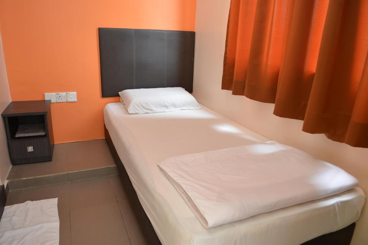 Gf Wonderful Hotel Pontian Kecil Eksteriør bilde