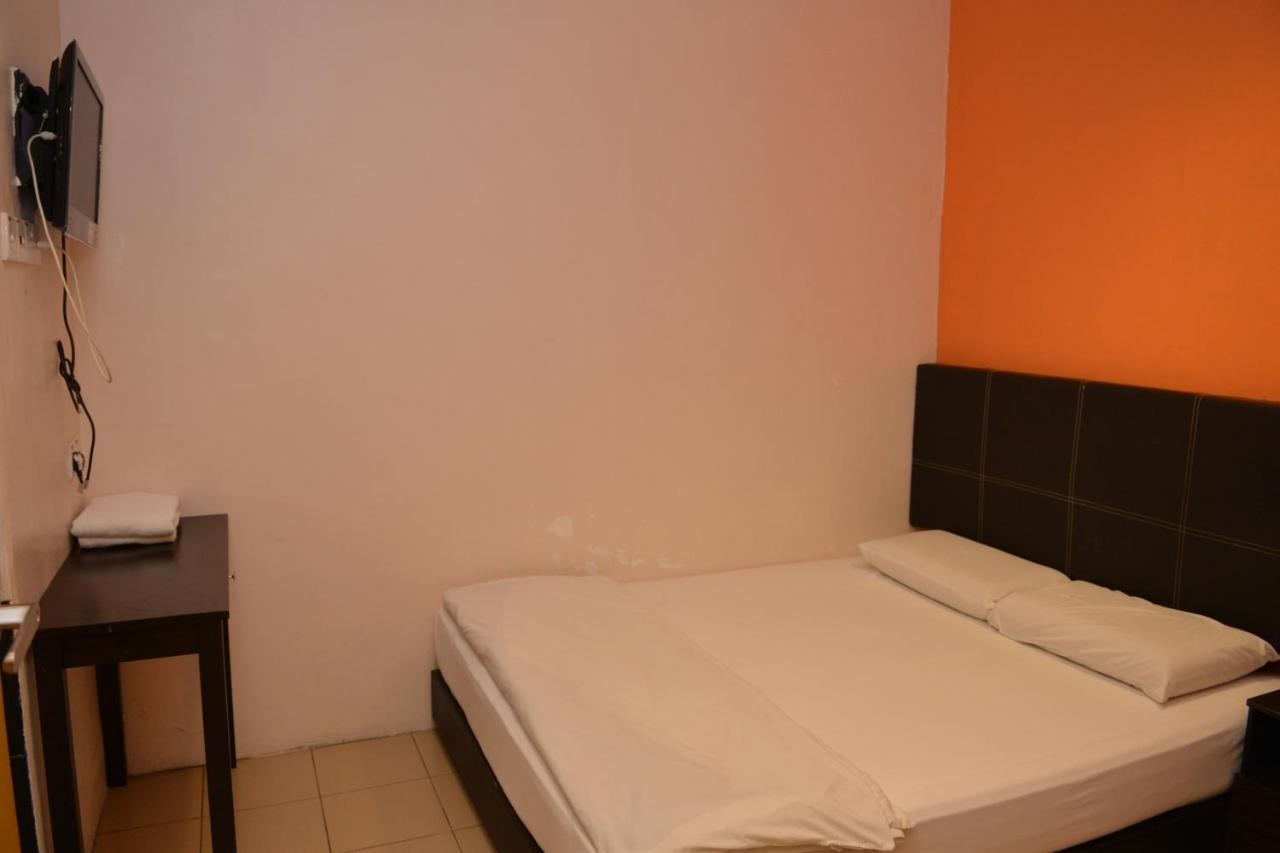 Gf Wonderful Hotel Pontian Kecil Eksteriør bilde