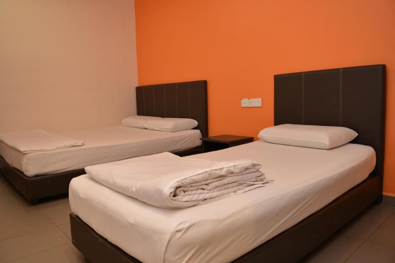 Gf Wonderful Hotel Pontian Kecil Eksteriør bilde